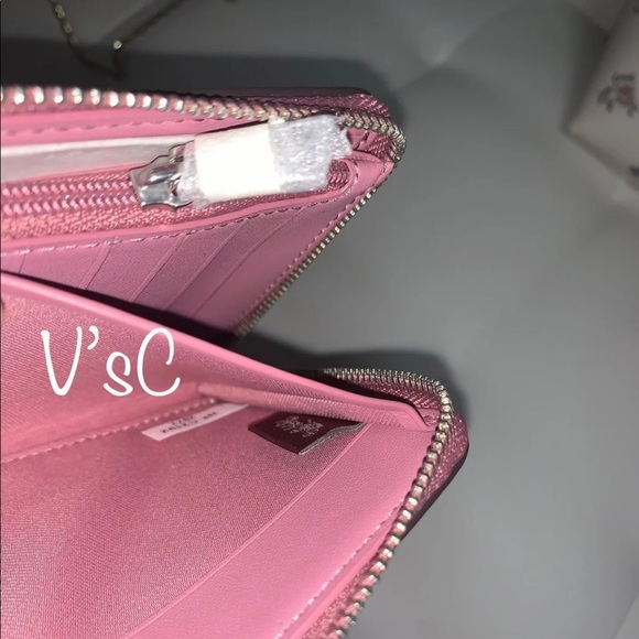 ❤️SOLD❤️ Large Phone Wallet With Dandelion Floral Print. - Picture 6 of 8